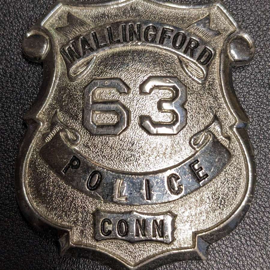 US Wallingford Police Dept Badge