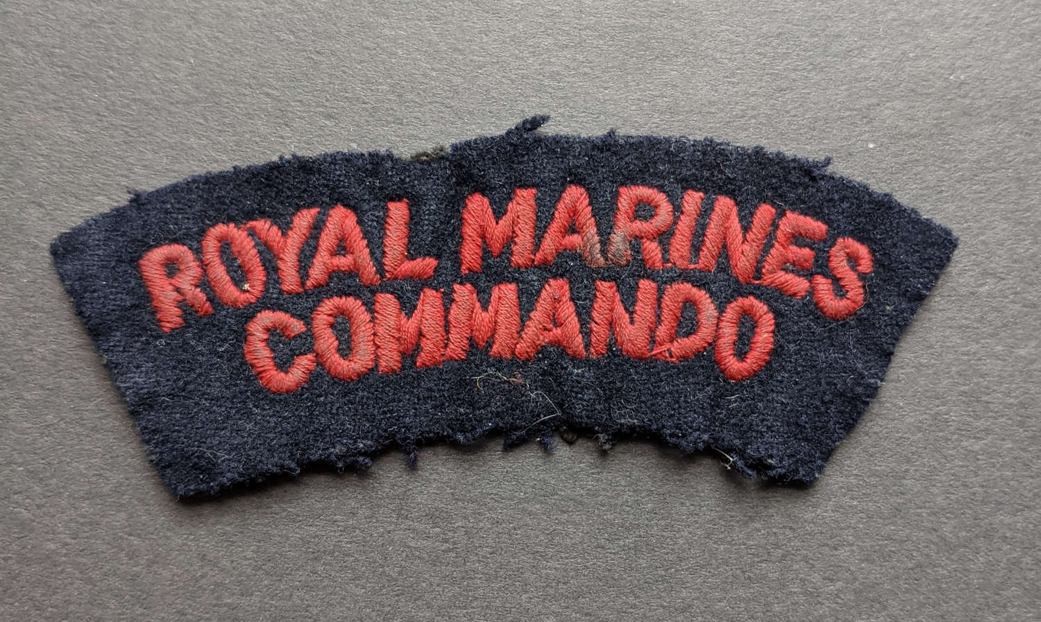 WWII Royal Marine Commando Cloth Shoulder Title