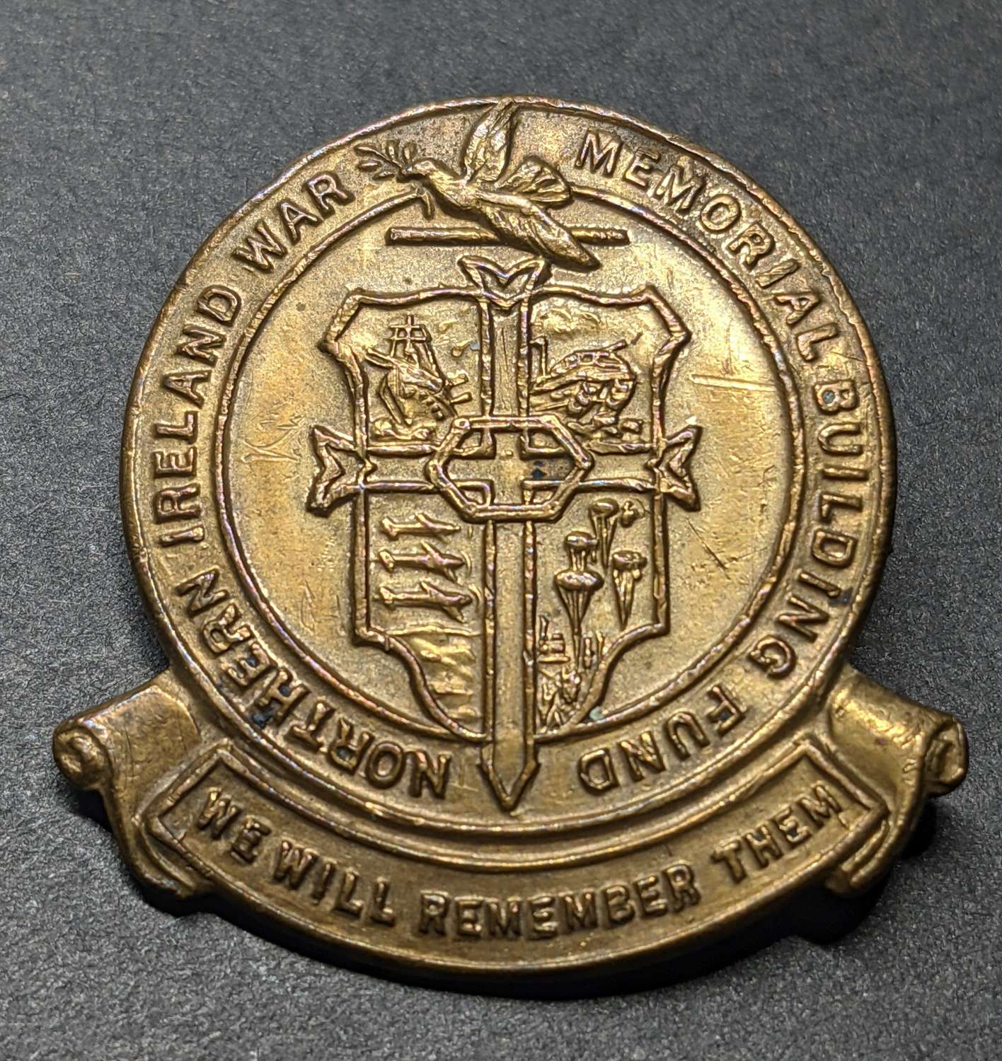 Belfast War Memorial Fund Badge