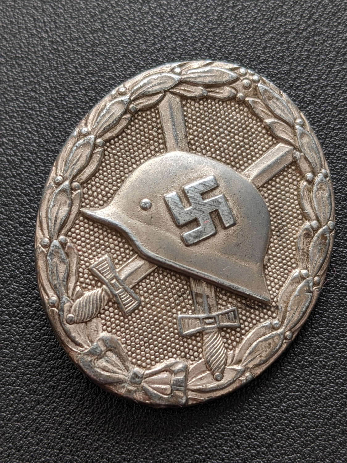 Early Silver Grade Wound Badge Damaged Marked 65
