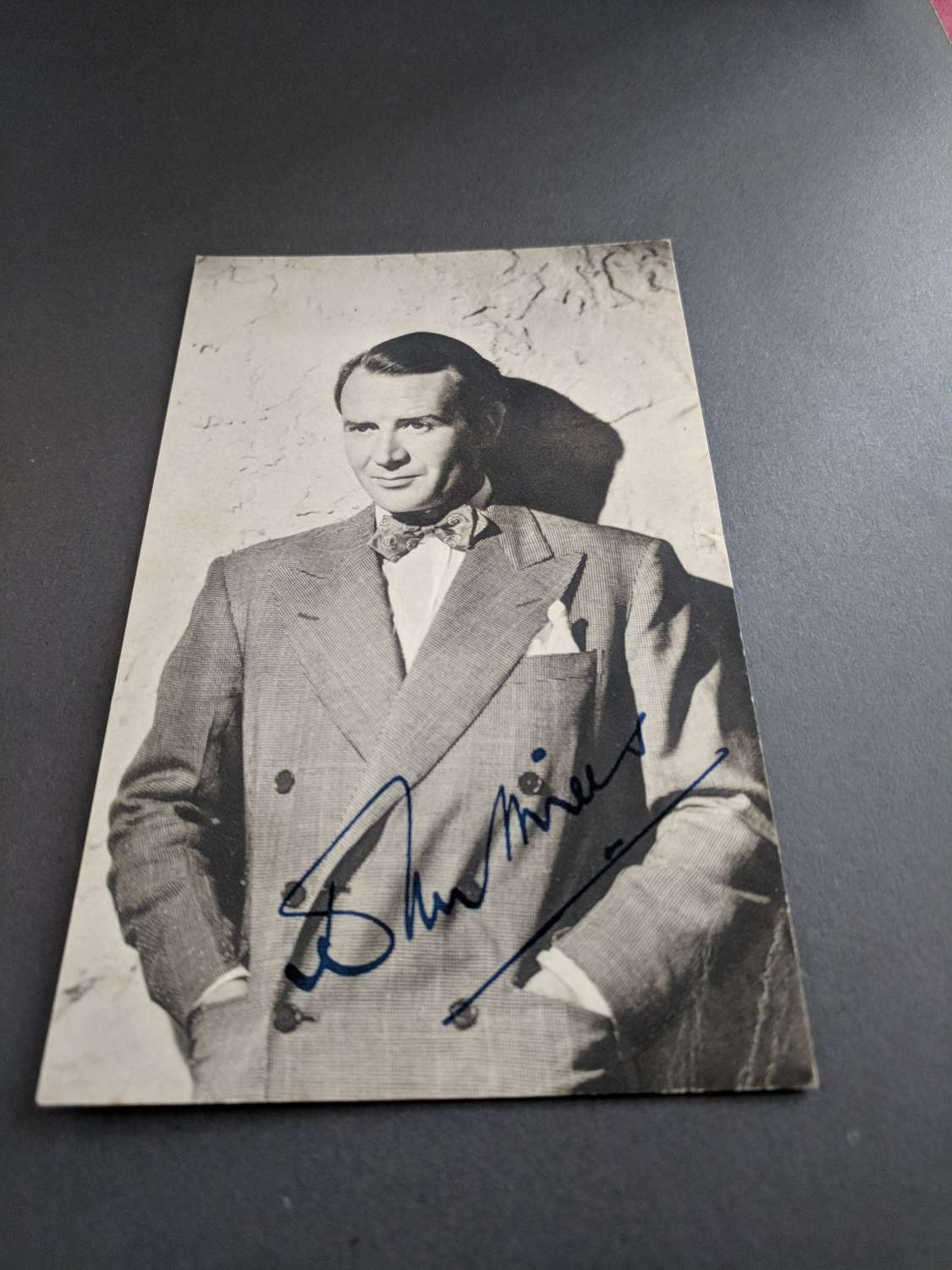 British Actor Sir John Mills Signed Portrait Photograph 1953