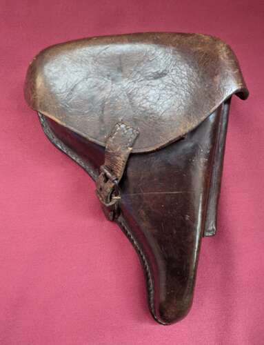 Imperial German WWI P08 Hard Shell Holster & Key