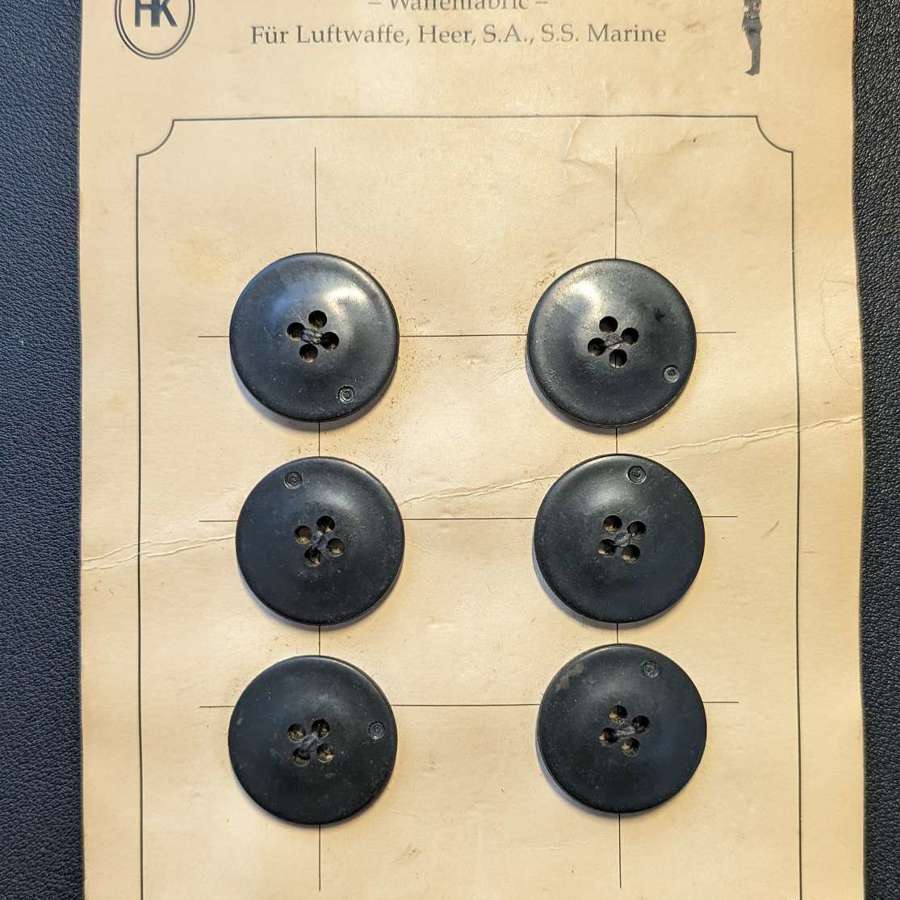 Rare Un-Issued Third Reich Carded Uniform Buttons