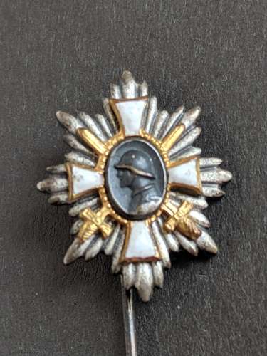 Boxed Mint German WWI Veterans Field Honour Badge Set