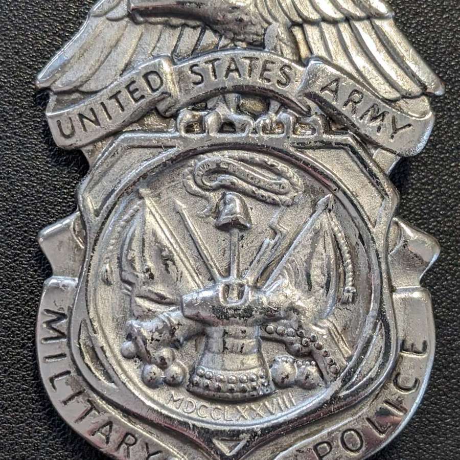 US Army Military Police Breast Badge