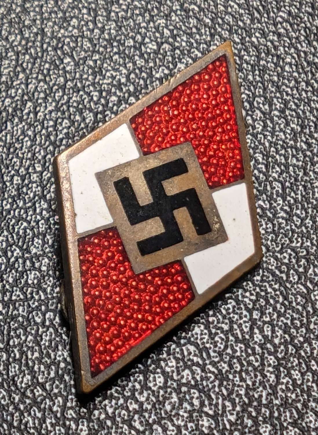 Early Hitler Youth Membership Badge M1/120