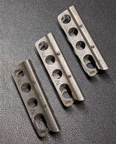 303 5 Round Charger Clip