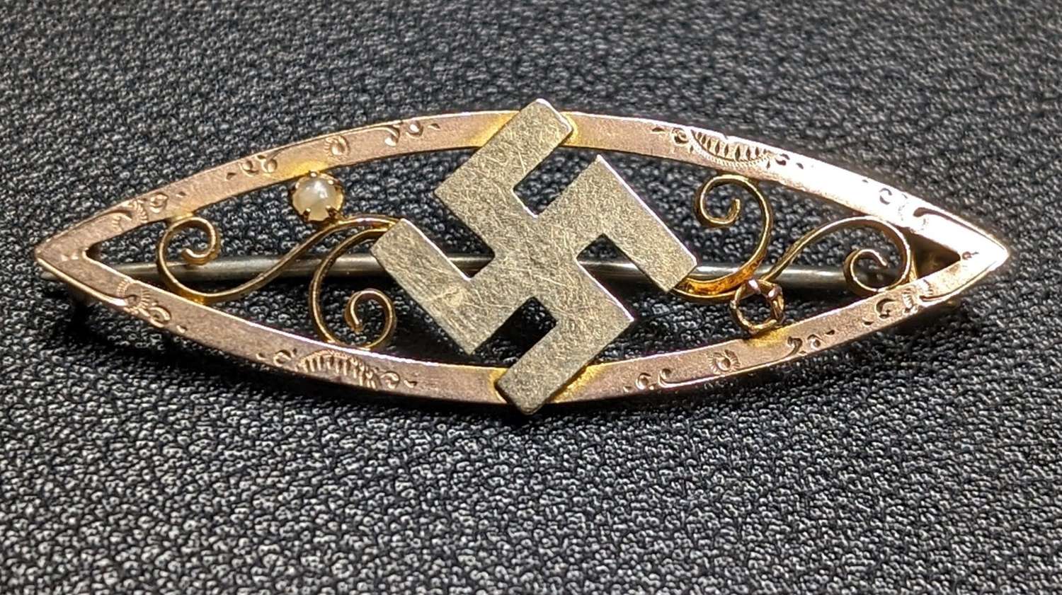 Early 20th Century Gold Swastika Cravat Brooch
