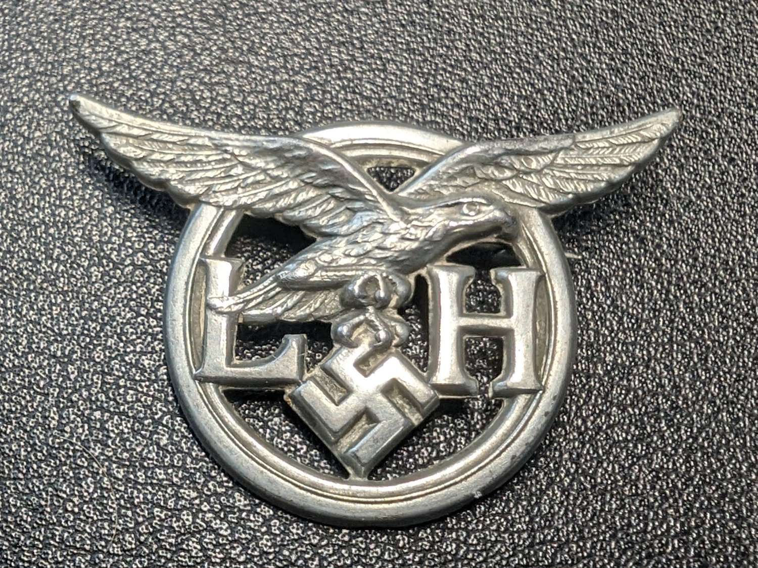 Luftwaffe Auxiliaries Helferin Service Badge