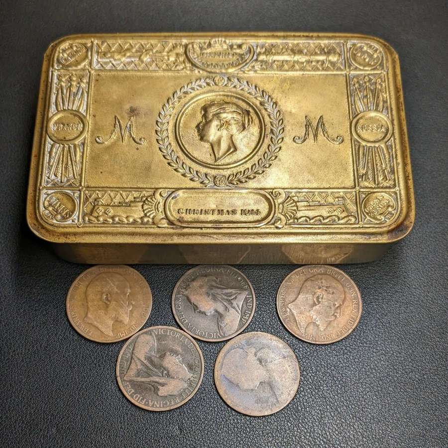 1914 Christmas Princess Mary Tin & Coins
