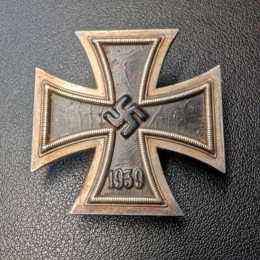 WWII Iron Cross 1st Class Non-Maker Marked